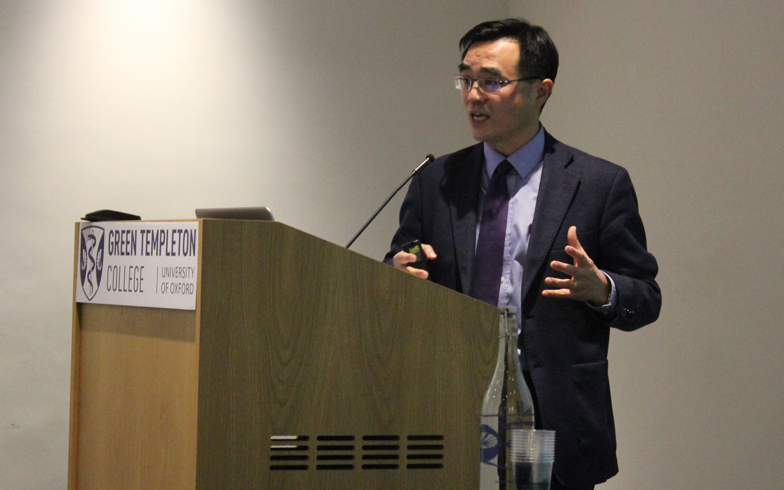 Professor Zhengming Chen delivers the 2019 Archie Cochrane Lecture on Big Biobanks, 14 March 2019