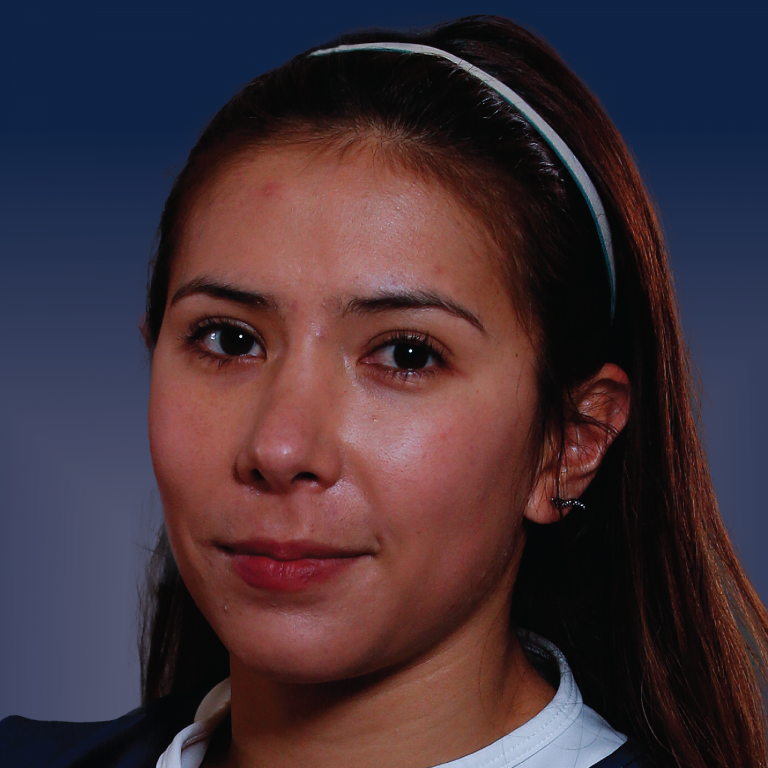 Estefanía Ramírez Castillo headshot with hairband in rugby kit