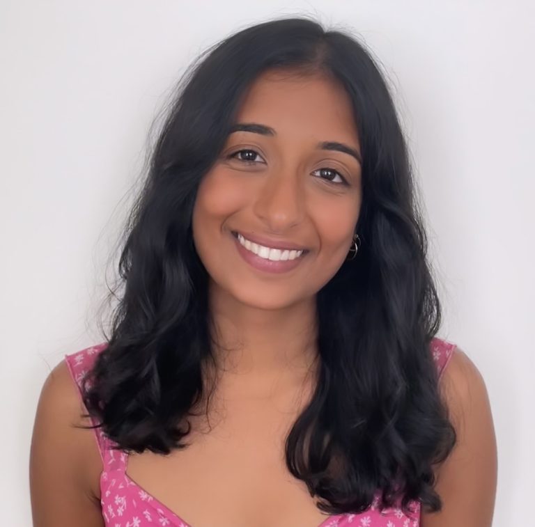 Sanjana Balakrishnan Headshot