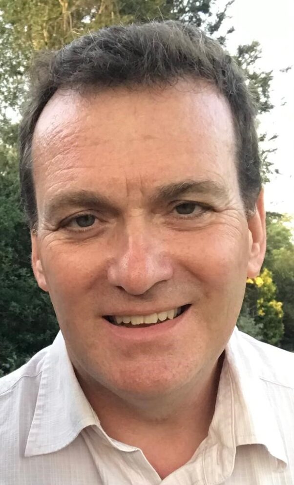 Nick Martin profile pic outside