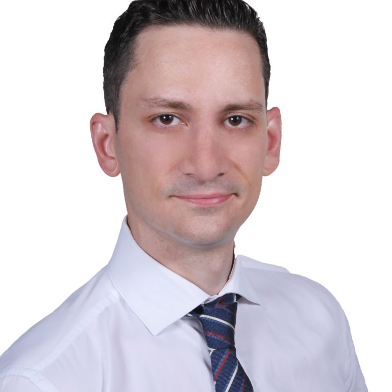 Sarantis Papadopoulos in front of white background