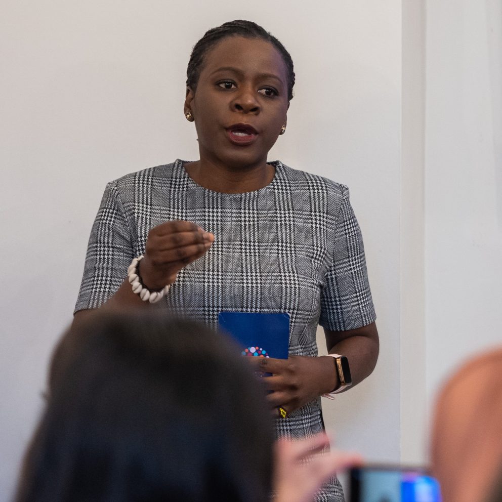 Photo (c) John Cairns