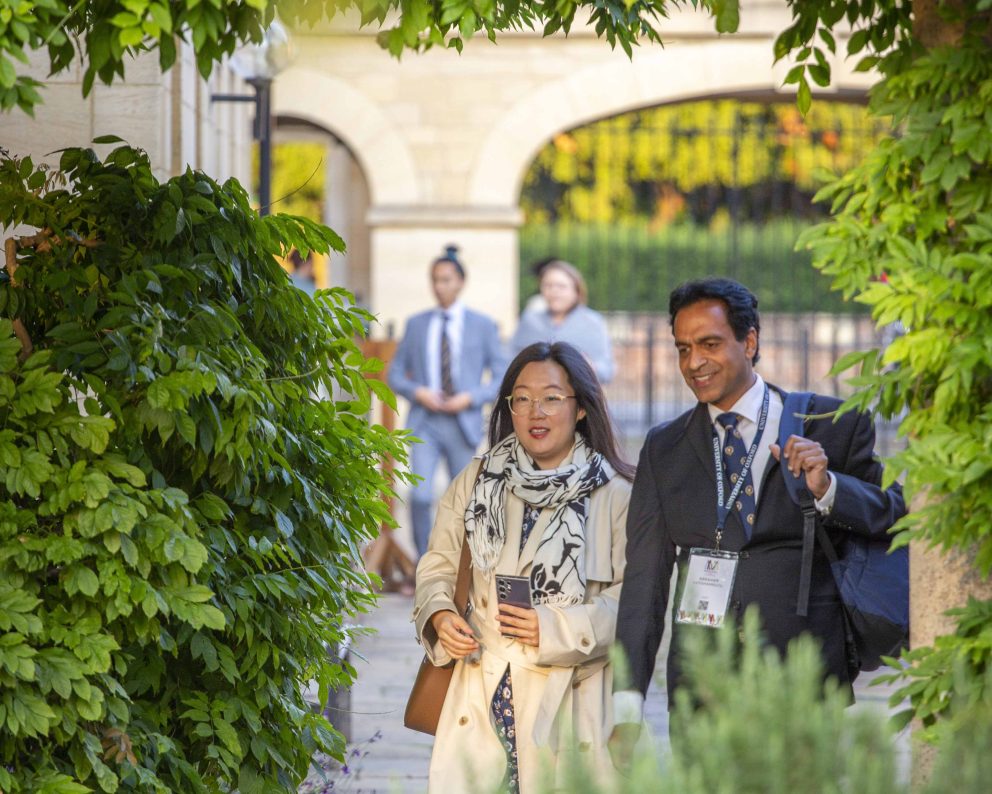 Guests arriving for alumni drinks reception
