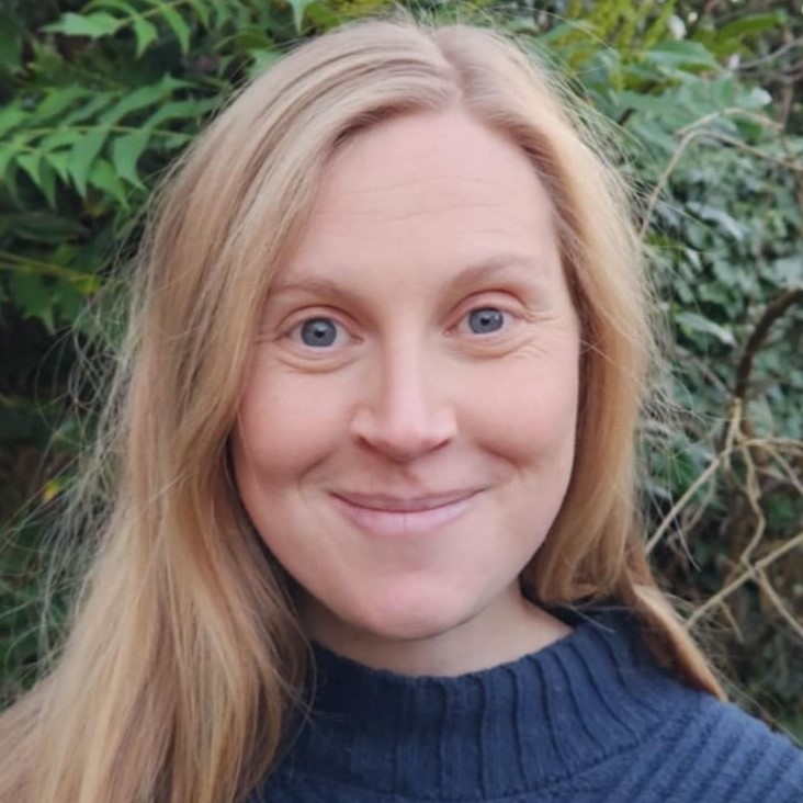 Alexandra Noble profile pic in navy jumper