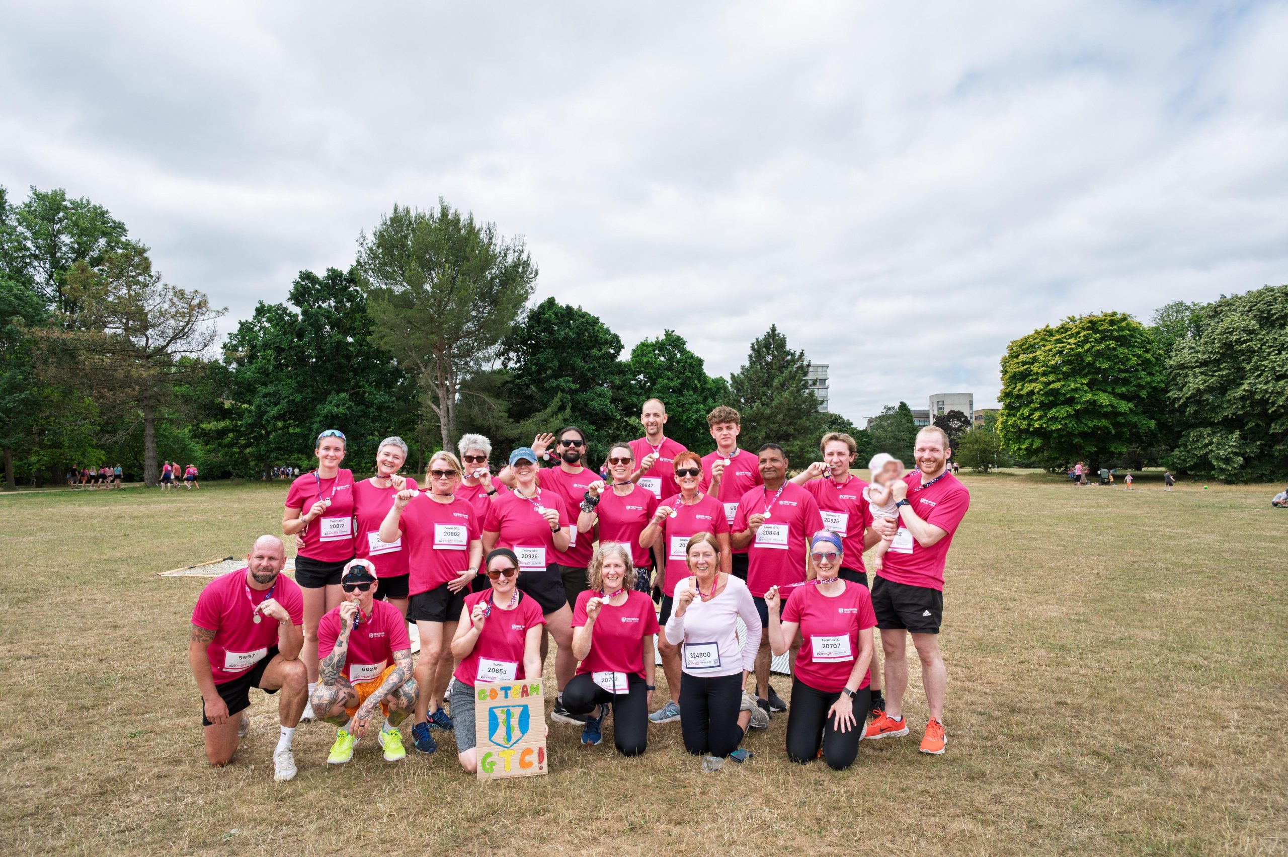 Race for life group photo after race in university parks