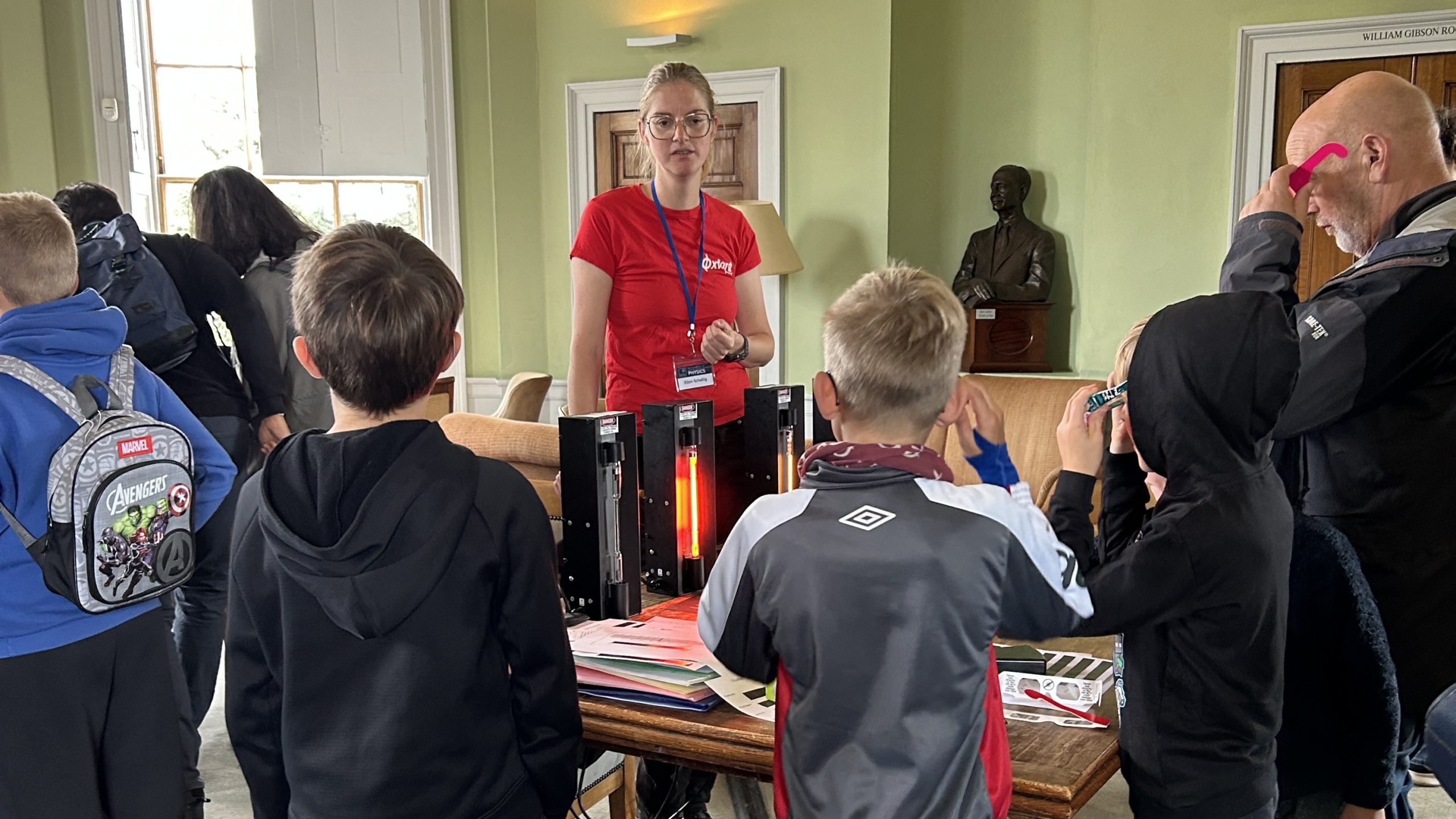 Children At Open Doors Cropped 16x9