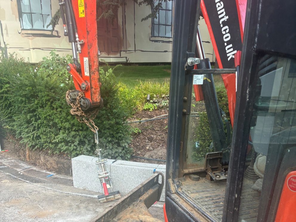 Installation Of The Permanent Kerb 4x3