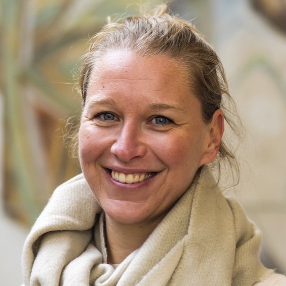 Isabel De Bruin Profile Pic Smiling