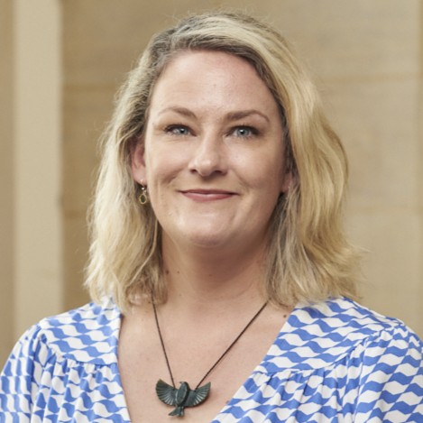 Michelle Walker Profile Pic Wearing Distinctive Dark Necklace